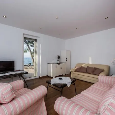 Holiday home Holiday Periska- On The Beach Mirca (Brac)