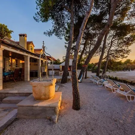 Holiday Periska- On The Beach * Mirca (Brac)
