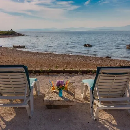 Holiday home Holiday Periska- On The Beach Mirca (Brac)