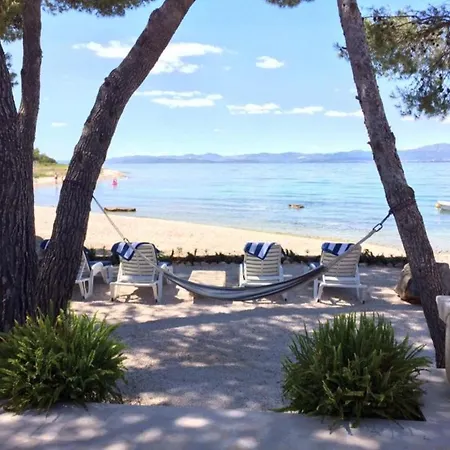 Holiday Periska- On The Beach Holiday home