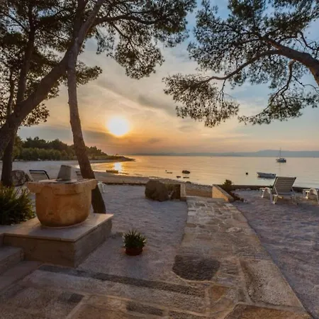 Holiday Periska- On The Beach * Mirca (Brac)